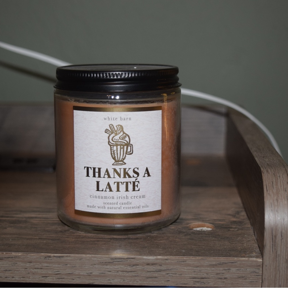 Thanks a Latte BATH & BODY WORKS Single Wick Candle